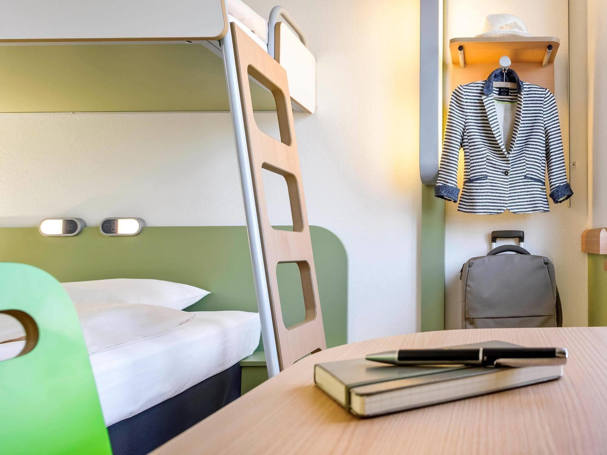 Ibis Budget Бурж Экстерьер фото